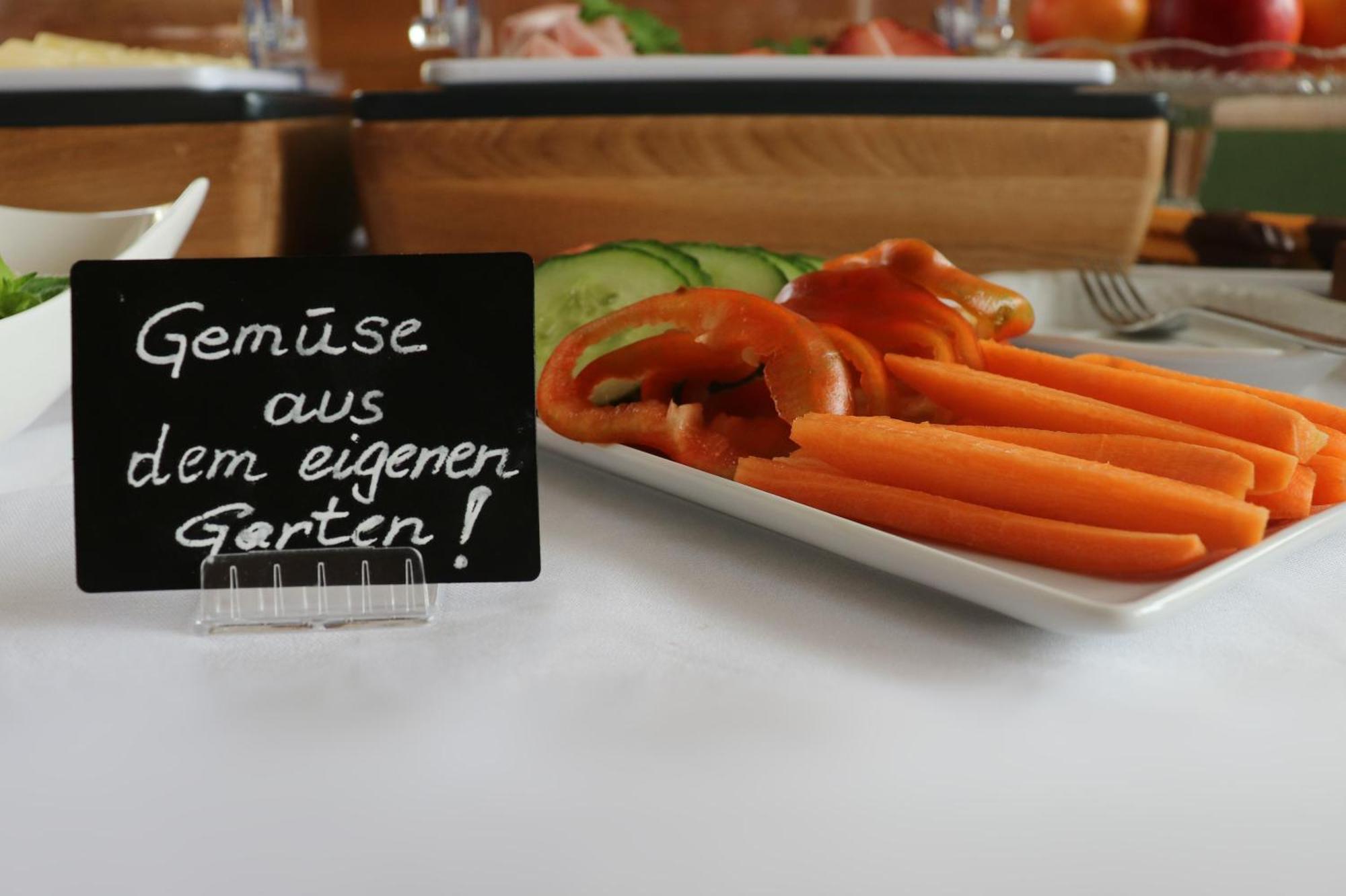 Gasthof-Pension Schuetz Wesenufer Exteriör bild