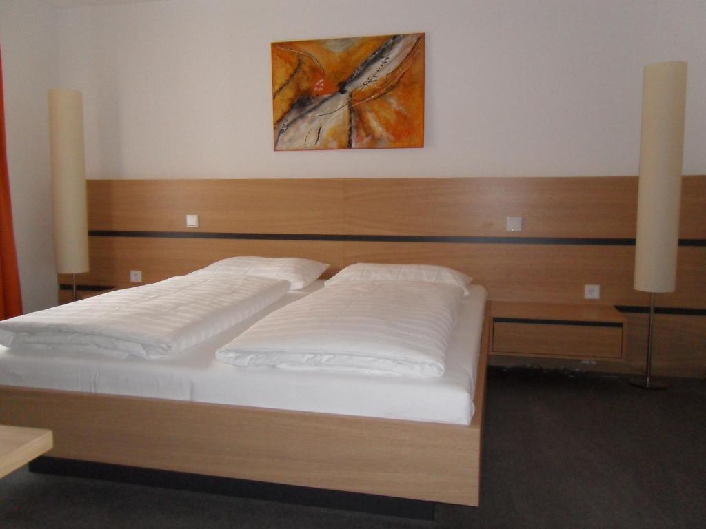 Gasthof-Pension Schuetz Wesenufer Rum bild